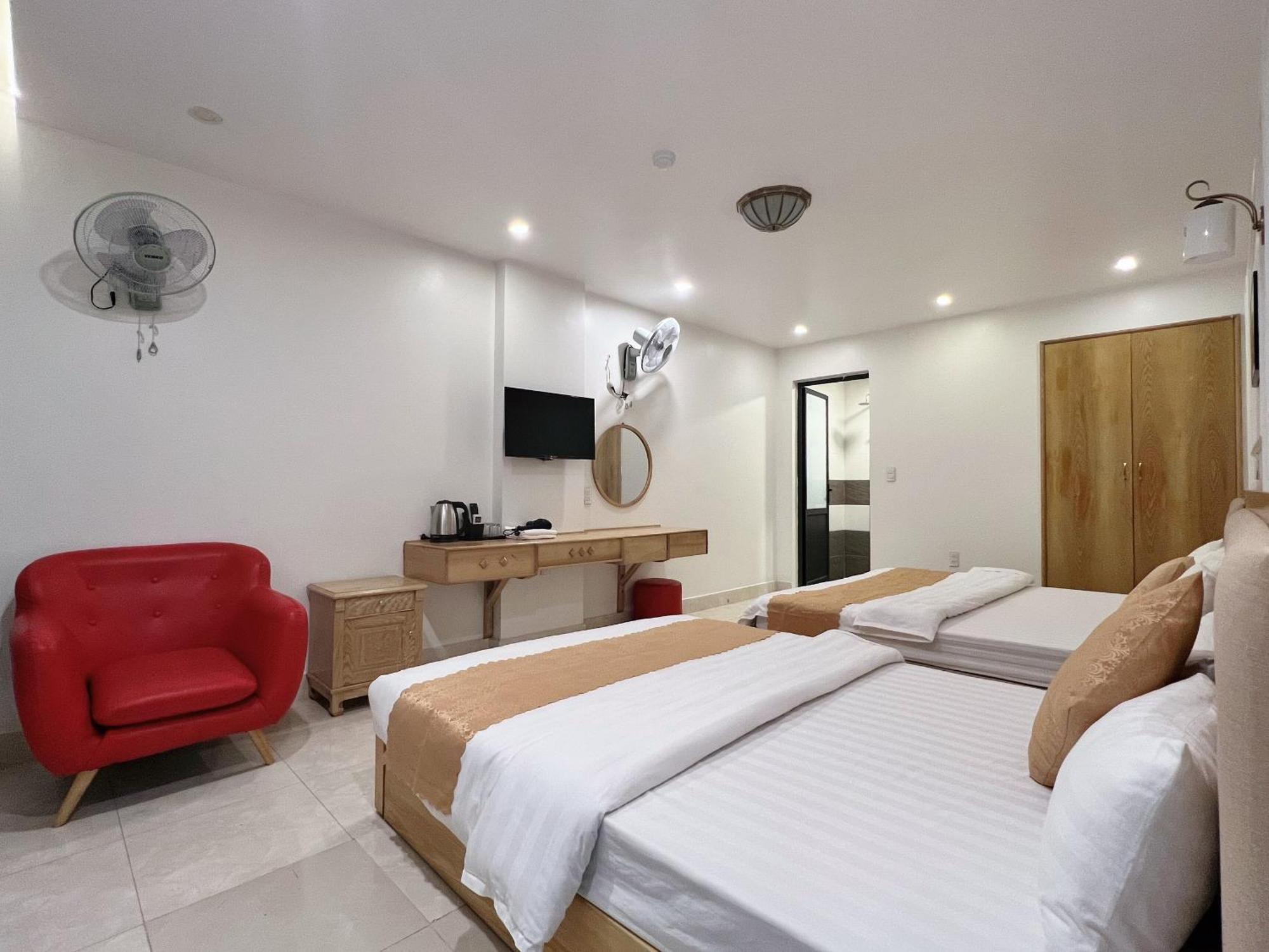 Cat Ba Glow Hotel Chan Chau Exterior photo