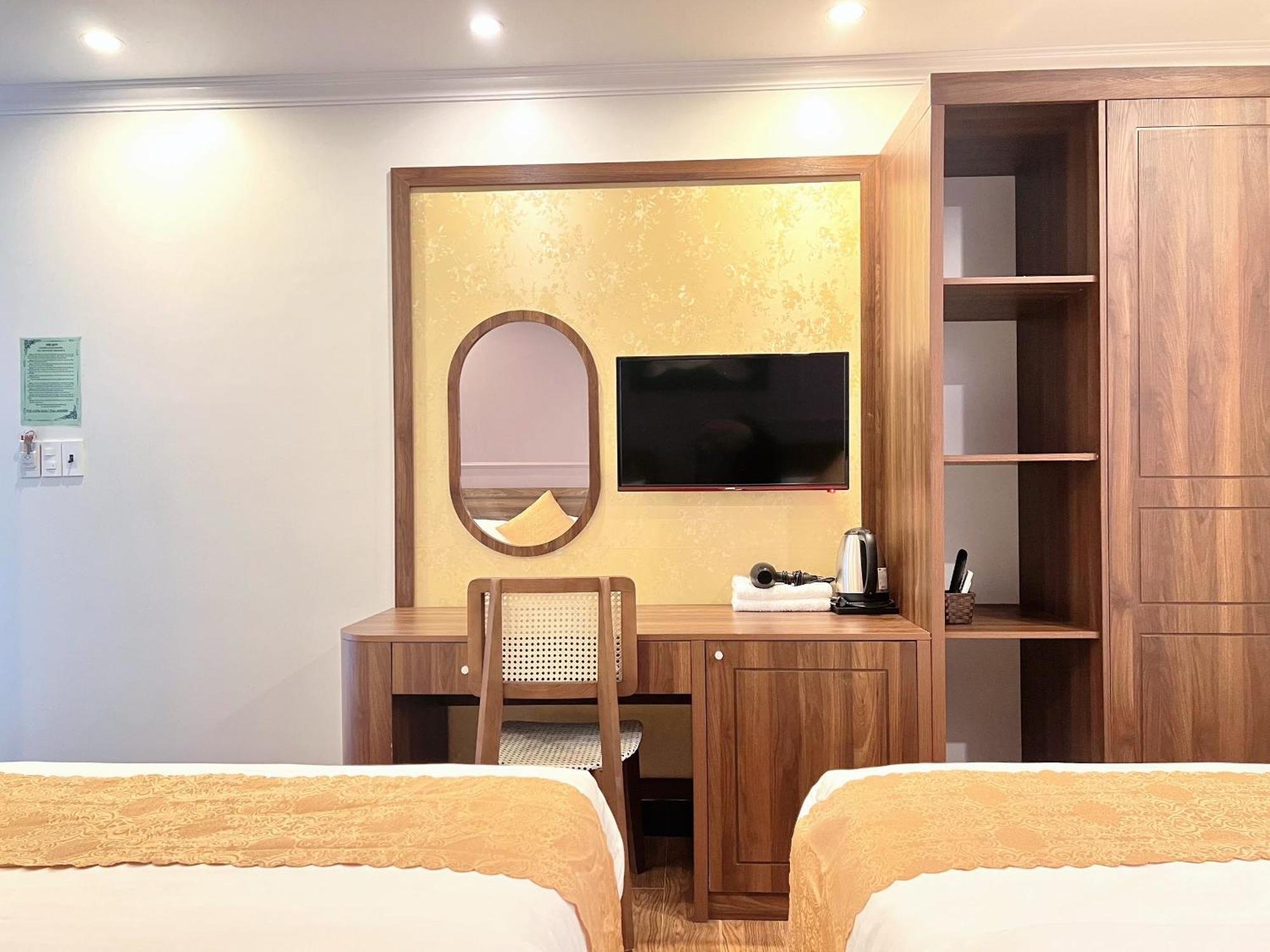 Cat Ba Glow Hotel Chan Chau Exterior photo